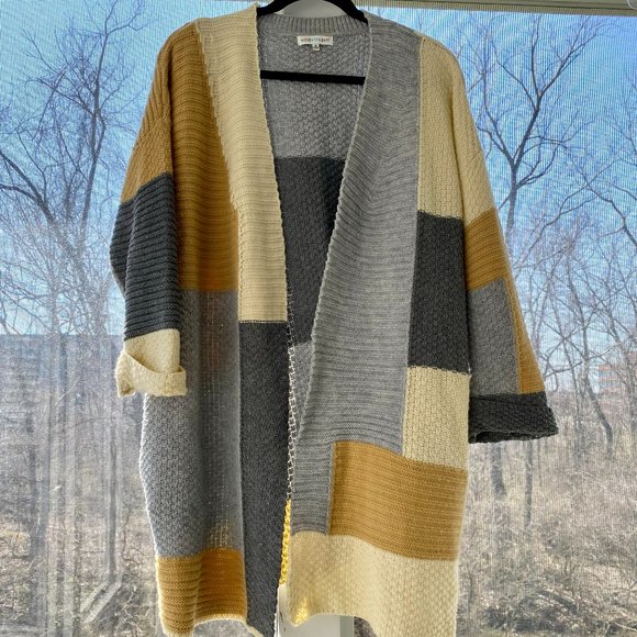 Woven Heart Color Blocked Oversized Cardigan Sweater - Picture 1 of 8